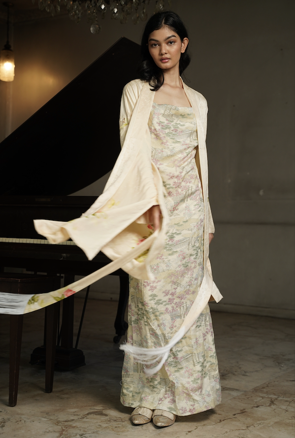 Shabby Chic White Kimono Robe